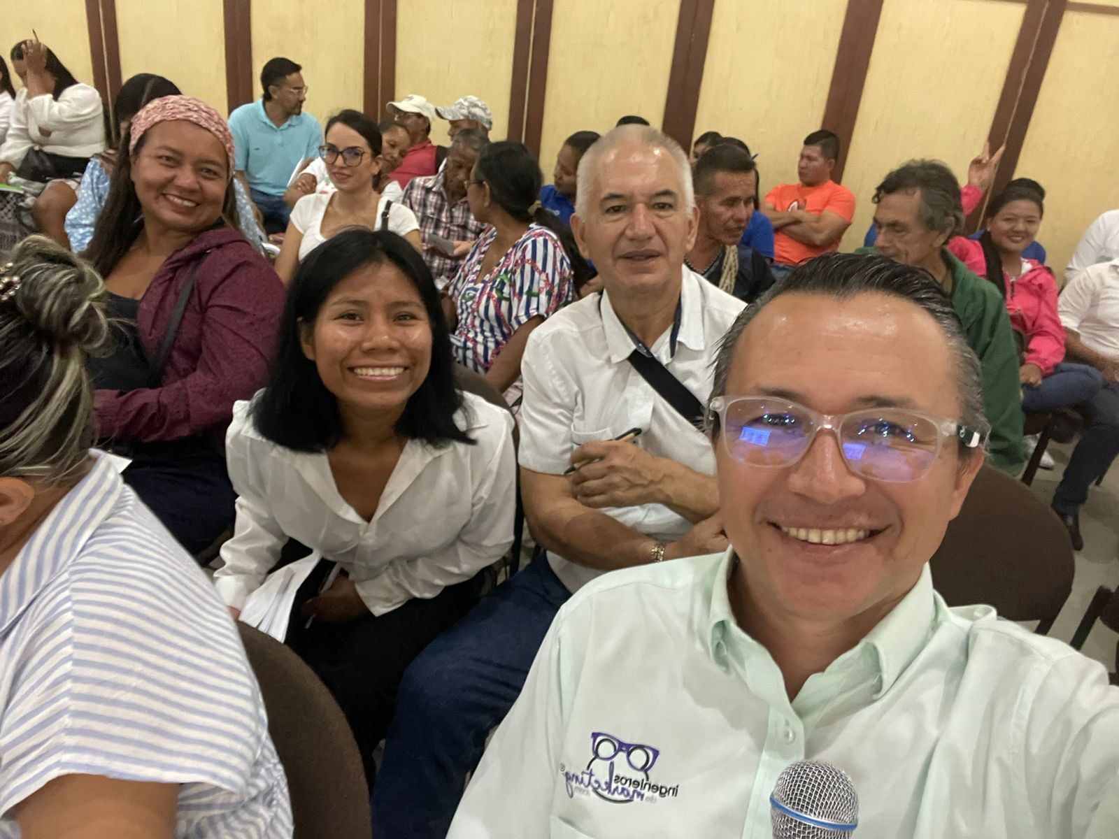 Clase de IA con Julián Castiblanco